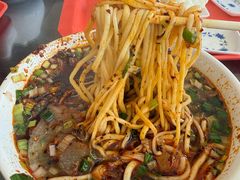 -吾穆勒蓬灰牛肉面·清真(北滨河中路店)