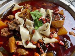-晓彭肥肠鸡·泡椒鸡火锅(水木天地店)