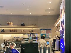 -瑞幸咖啡(巴黎春天陕西路店)