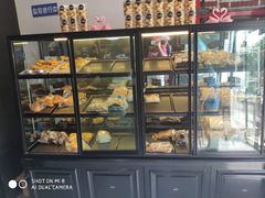 面包甜点陈列柜-美事客·面包·蛋糕·甜品(CBD店)