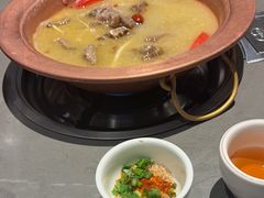 -阿婆情腊排骨火锅·野生菌季(古城旗舰店)