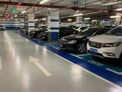 -百联中环购物广场-停车场