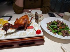 爆汁红烧鸽皇-大鸽饭(岗顶店)