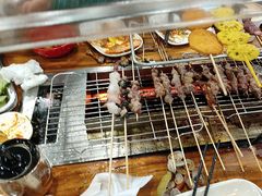-哈尔滨小酒馆·鲜肉现穿自助烧烤(康新花园店)