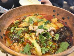 红油锅-成都你六姐·牛肉冒菜(上海环宇荟店)