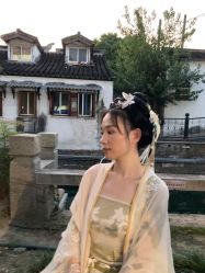-一揽芳华汉服旗袍体验馆(拙政园店)