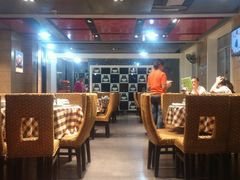 -昱龙大盆牛蛙馆(三兴街总店)