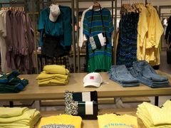 -URBAN REVIVO(西安Momopark店)