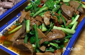Stir-fried Lamb Liver with Garlic