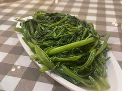 -新大咀港式茶餐厅(宝山万达店)