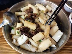 牛腩蒸陈村粉-牛一煲美食(江高店)