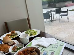 -上海浦东康桥绿地假日酒店