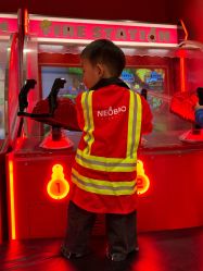 -奈尔宝家庭中心·亲子餐厅(鄞州万达店)