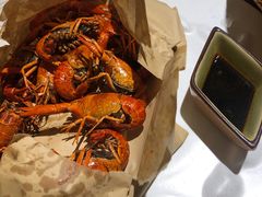 油爆极品小龙虾-罗氏十三活虾餐厅(光谷K11购物艺术中心店)