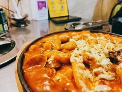 海鲜芝士炒年糕-MI WU FACTORY米屋美食工厂餐厅(绿地店)