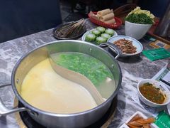 -禄婶鸡煲·打边炉