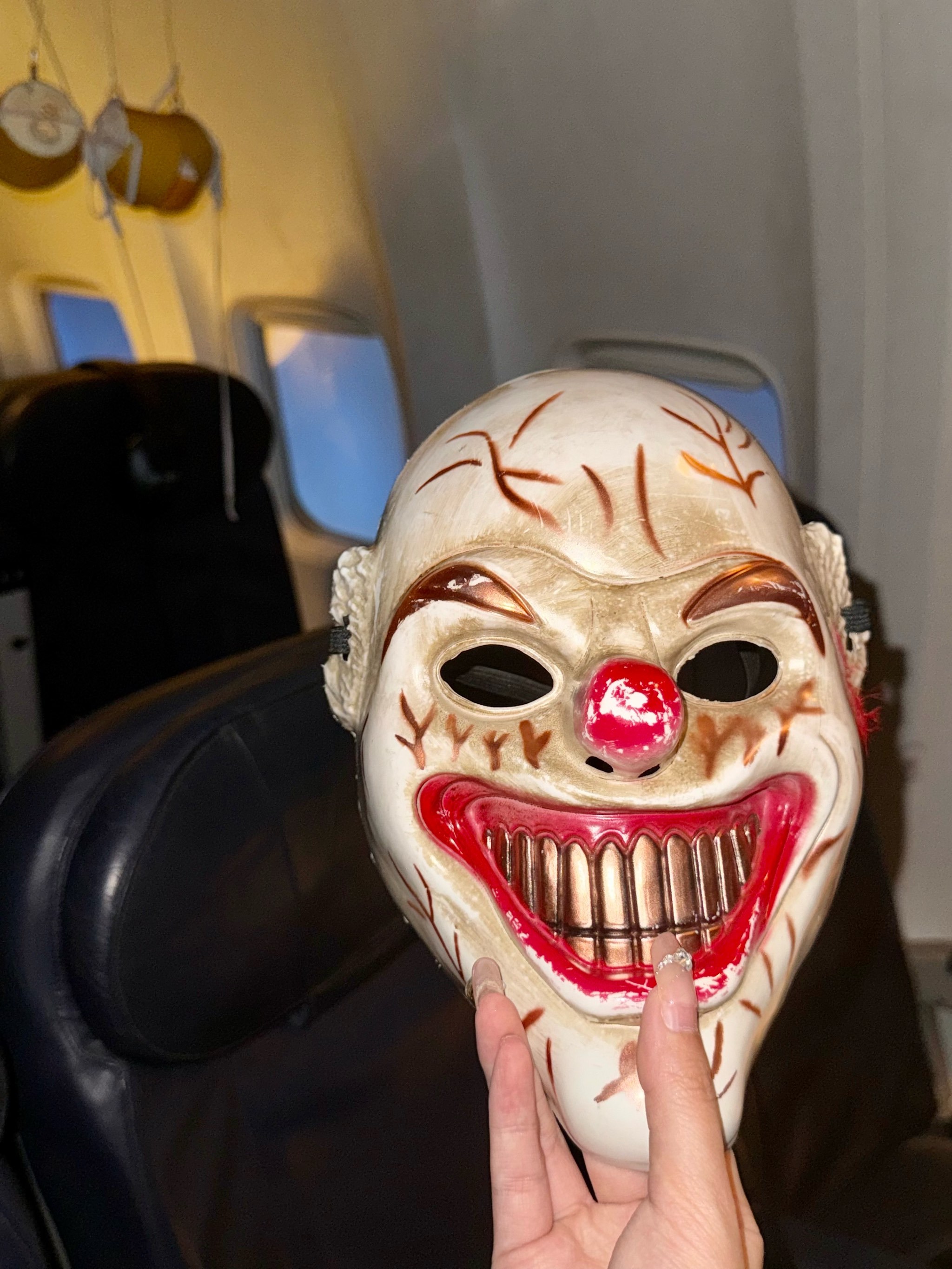 南开大悦城门口的集装箱千万别随便进啊!