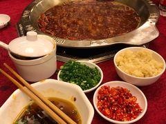 -山城年华老火锅(玉林店)