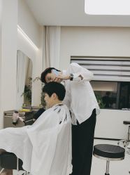 -优尚·烫·染·店