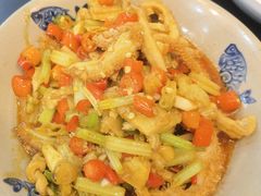 酸辣牛肚-潇湘阁(望京SOHO店)