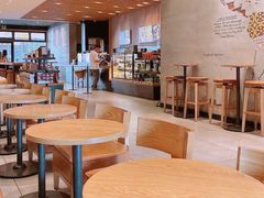 用餐区-星巴克(广州百信广场东区店)