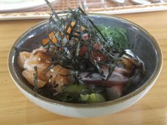 自制鱼生饭-So Lounge索兰至餐厅(蓝色港湾店)