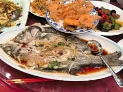 -洁神饭庄·海鲜·青岛菜·30年老字号(五四广场店)