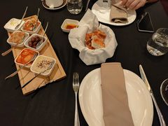 -Efes Turkish & Mediterranean Cuisine 艾菲斯餐厅(陆家嘴店)