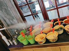 -马路边边麻辣烫(世纪金源店)