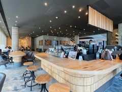 -星巴克臻选(湖滨道店)