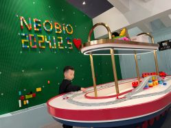 -奈尔宝·儿童乐园·亲子餐厅(华采天地店)