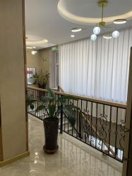 -伊美娜科技美肤中心