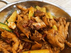 -江城燕子大排档(江汉路步行街店)