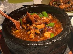 石锅杭椒牛蛙-桂满陇天书(南京德基旗舰店)