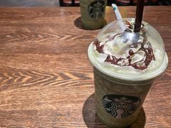 -星巴克臻选(南京金茂览秀城店)