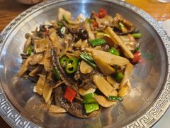 -李东农庄(中南百草园地标店)