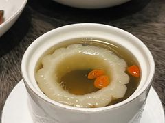 白玉凉瓜杏仁炖竹丝鸡-Yan Ting 宴庭中餐厅(上海静安瑞吉酒店)