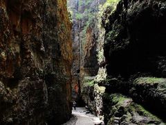 -百里峡七彩艺术小镇