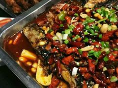 -鸣记脆皮烤鱼·海鲜烤鱼(三八广场店)