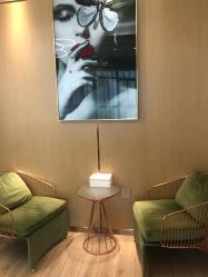 -香港倾城国际·美容美体中心