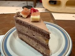 -HOLIDAY休日(后田垟巷店)