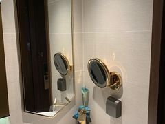 -和颐至尊酒店(上海徐家汇桂林公园地铁站店)