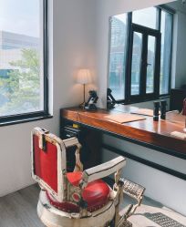 -塞巴斯汀SEBASTIAN专业美发店