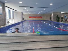 -小蓝鲸游泳培训基地(石景山店)