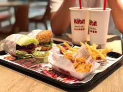 -The Habit Burger Grill 哈比特汉堡(复兴soho店)