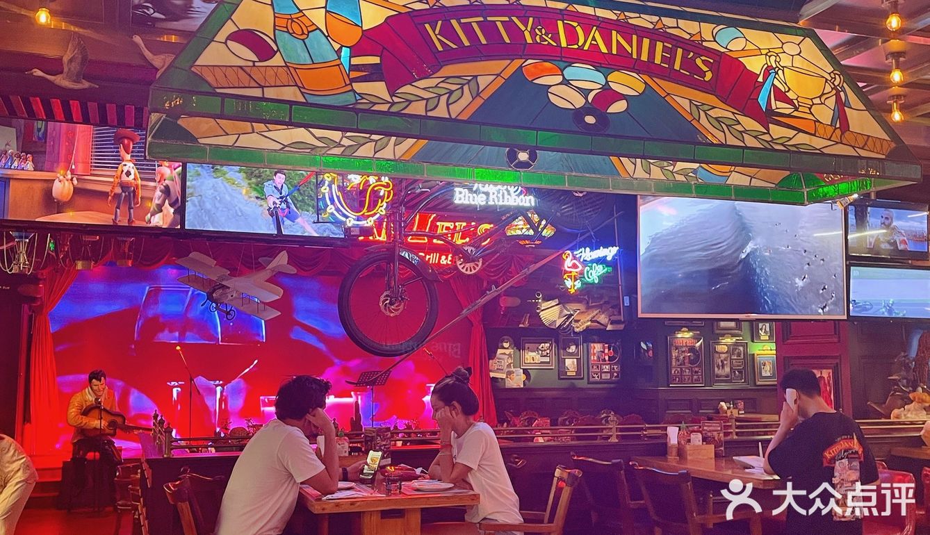 北京宝藏店铺之好莱坞大牛餐吧🔥