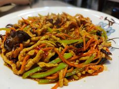 -老码头黑皮肘子锅包肉熏酱水饺(文政街店)