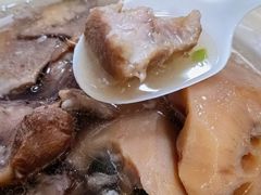 -燕子煨汤(山海关路店)
