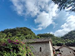 -高荡千年布依古寨旅游景区