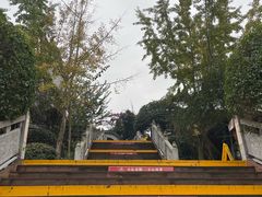 -楠柏弯休闲山庄(梨花溪店)